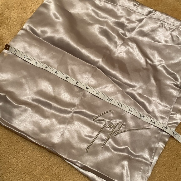 Giuseppe Zanotti Satin dust bags - Picture 4 of 5